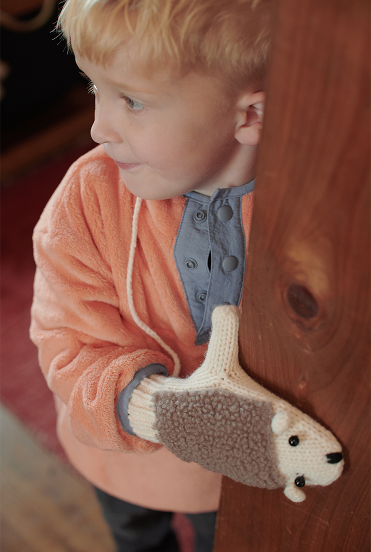 Samansa Mos2 Lagom 2025 Winter Holiday Party Table